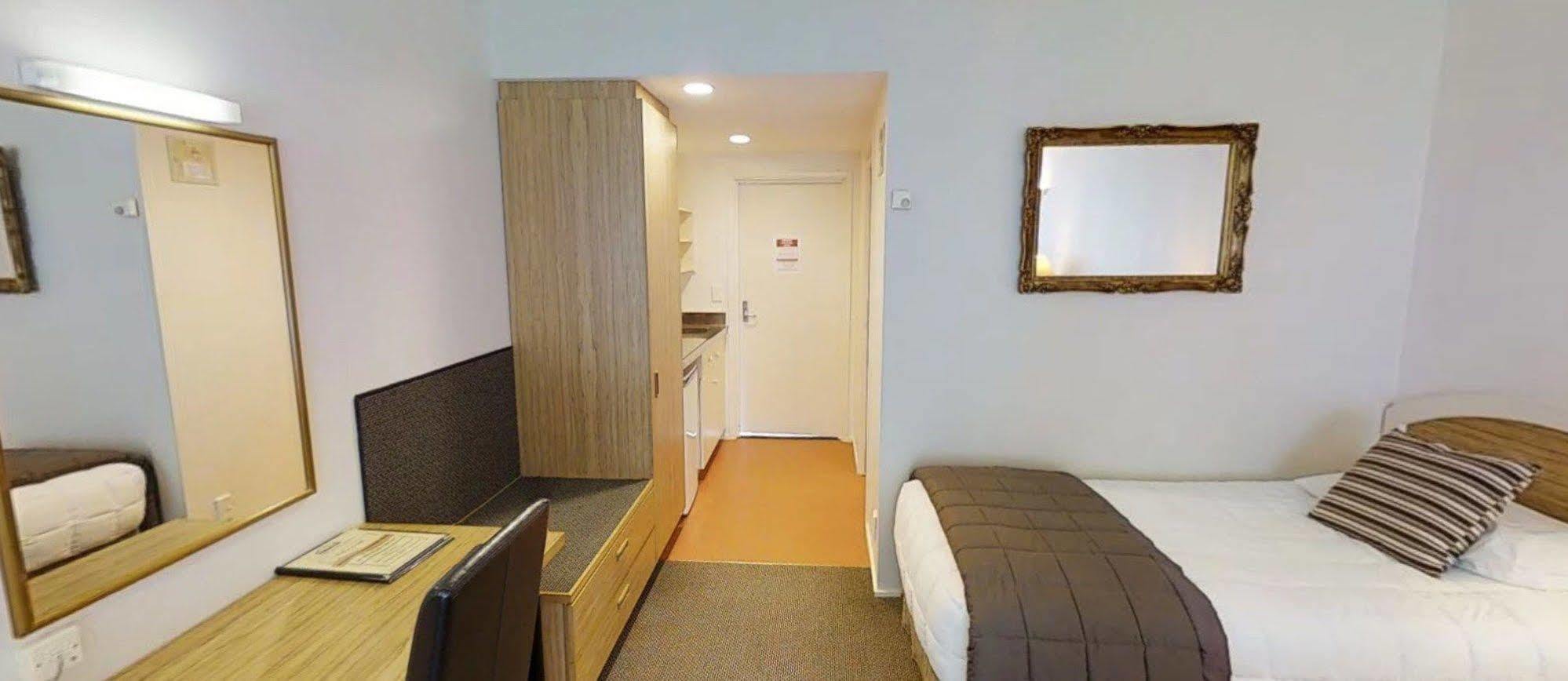 Wallaceville Motor Upper Hutt